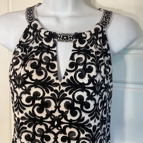 White House Black Market Sleeveless Lined Top XS - Picture 2 of 8